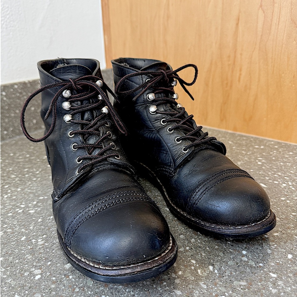 **SOLD Women’s Heritage Lace-up Black Iron Ranger Boot